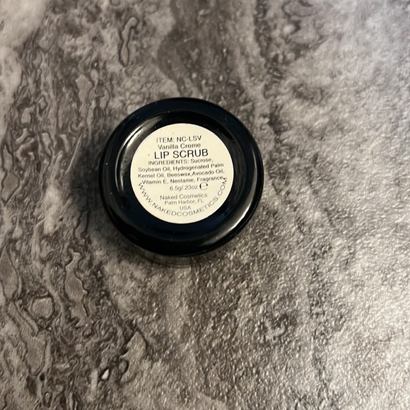 Naked Cosmetics Lip Scrub-Vanilla Creme - Picture 2 of 2